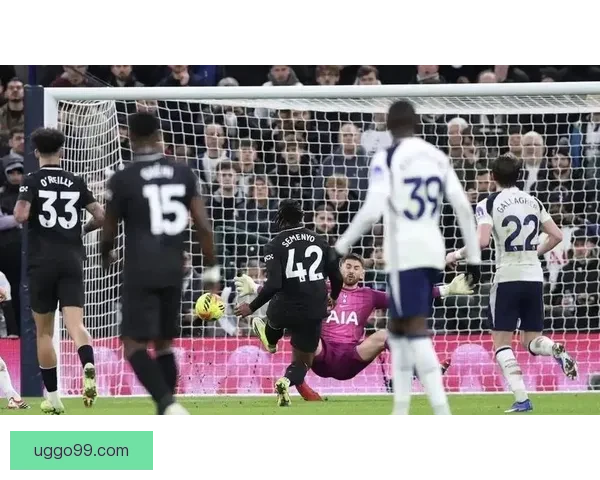 以慢镜头重温索兰克蝎子摆尾热刺提前预定赛季最佳进球瞬间名场面